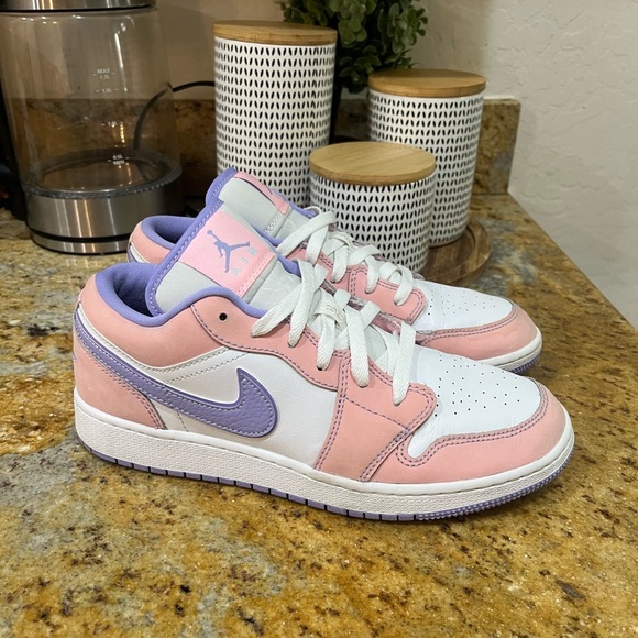 Jordan 1 size 7 - Picture 1 of 9